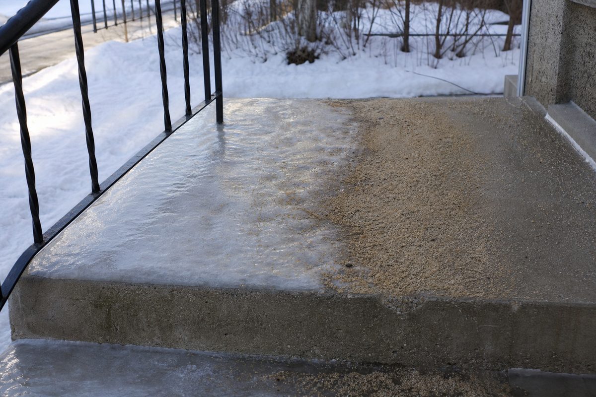Sanding, Salting and Ice Control in Winnipeg